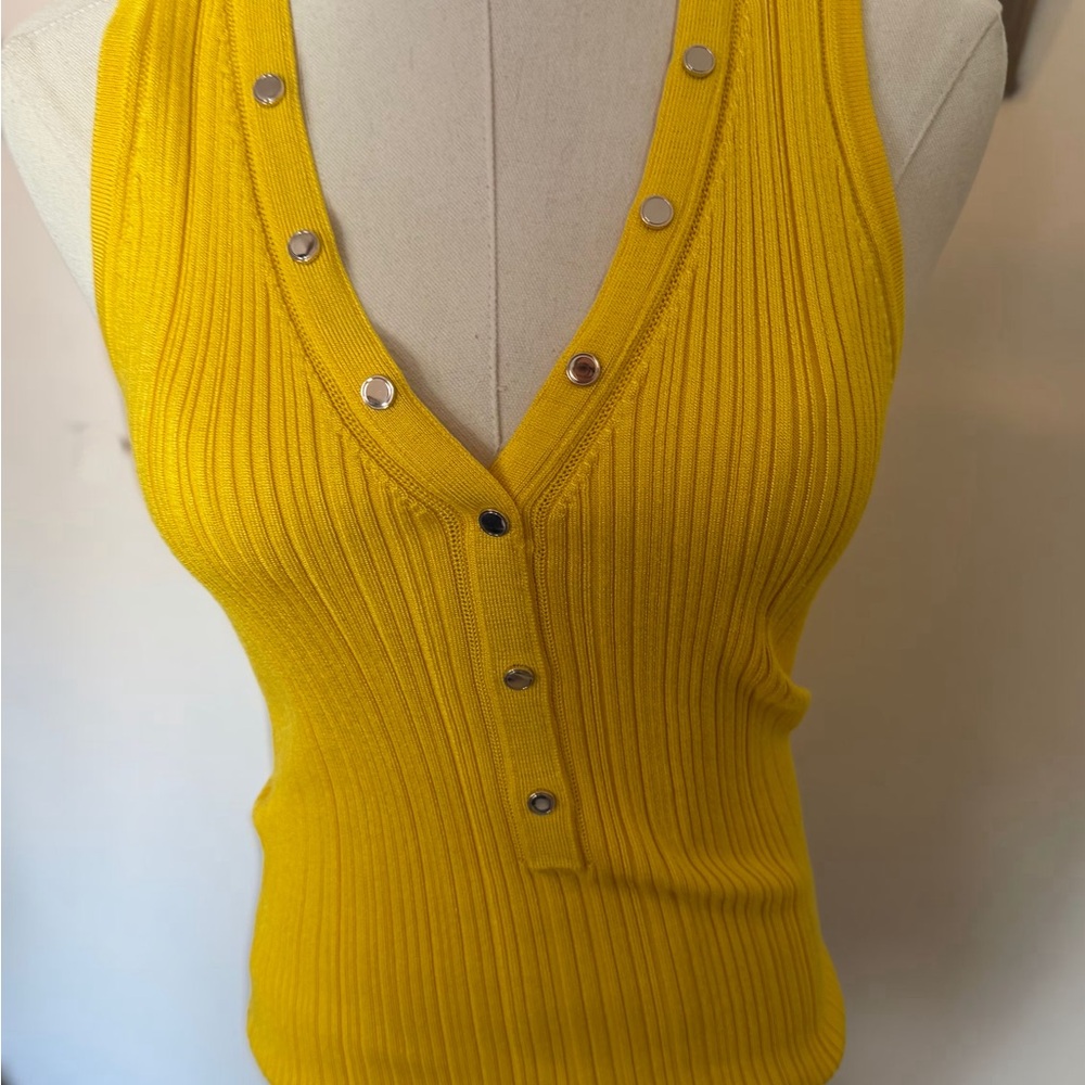 White House Black Market Yellow Ribbed Snap-Front Tank